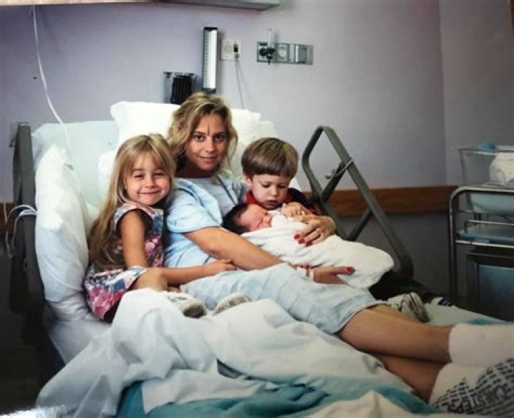 Unveiling the Life of Jacqui Heinrich and Her Children