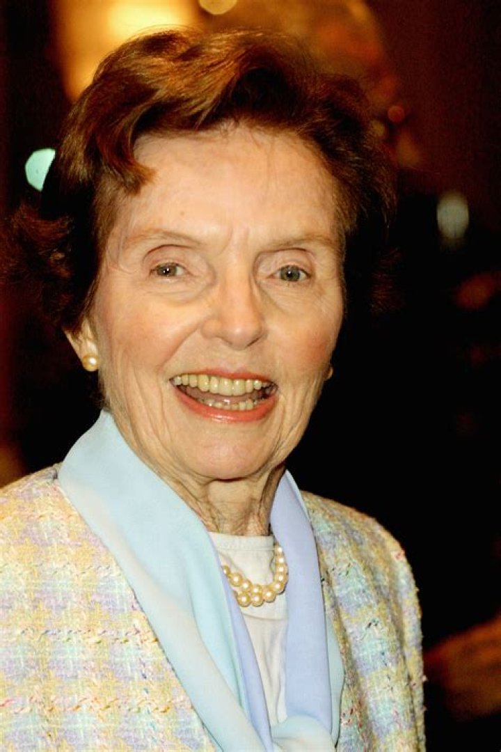 Jane Wyatt's Net Worth: A Deep Dive into Her Financial Journey