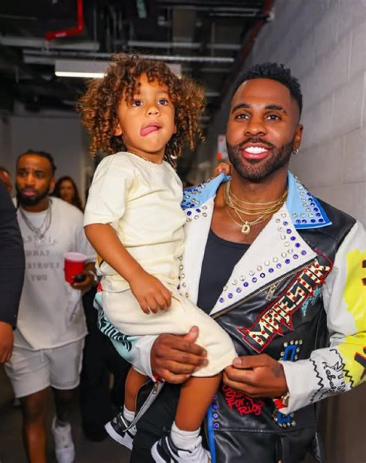 Jason Derulo's Mom: Everything You Need to Know