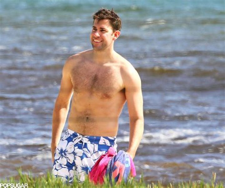 John Krasinski Shirtless: The Story Behind the Iconic Moments