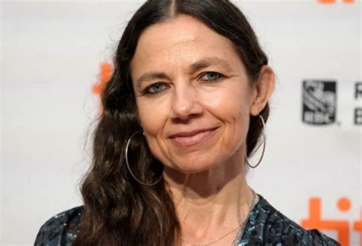Justine Bateman Height: A Comprehensive Look at the Iconic Actress