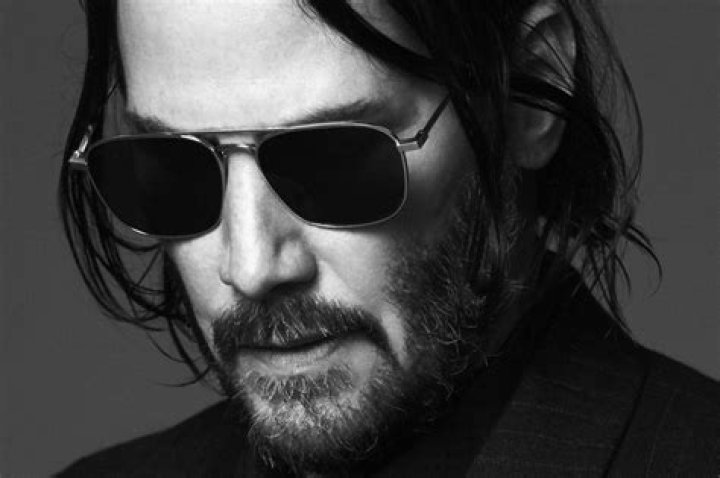Exploring Keanu Reeves' Political Beliefs: An Insight into the Man Behind the Icon