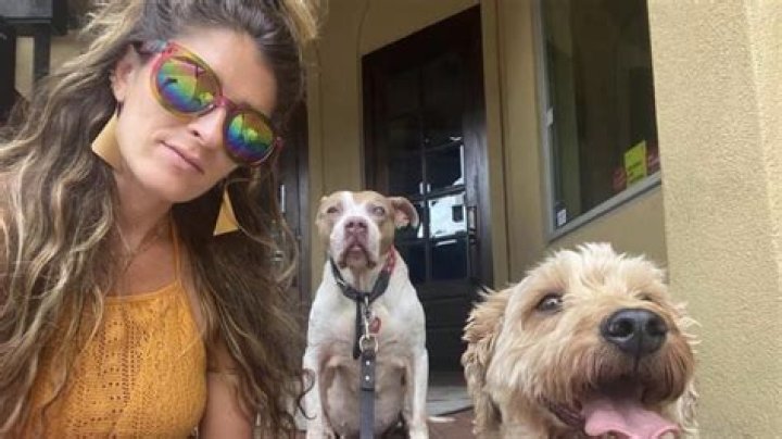 Kenny Chesney and Mary Nolan Photos: A Look into Their Relationship