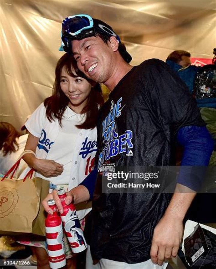 About Kenta Maeda's Wife: Who is She and What's Their Love Story?