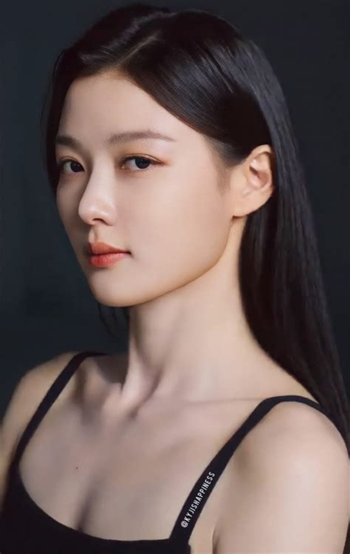 Unraveling the Mystery of Kim You Jung's Height