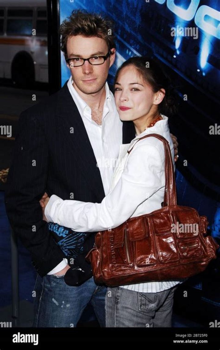 Unraveling the Mystery: Is Kristin Kreuk Married?