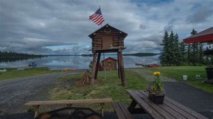 Discover the Enchantment of Lake Louise Lodge, Alaska