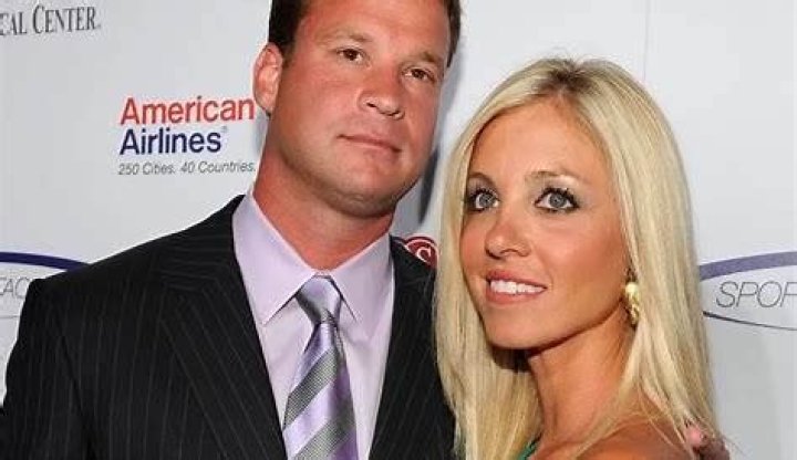 Lane Kiffin's New Wife: A Deep Dive Into Their Love Story