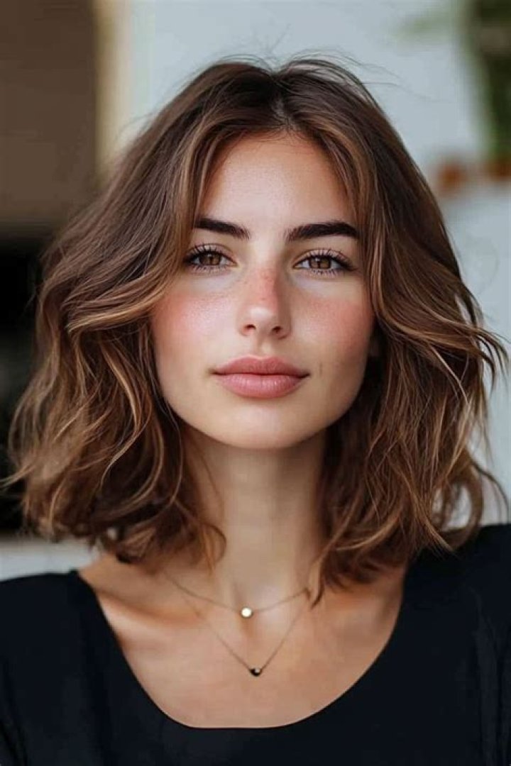 Layered Wavy Hair Shoulder Length: The Ultimate Guide to Achieving the Perfect Look