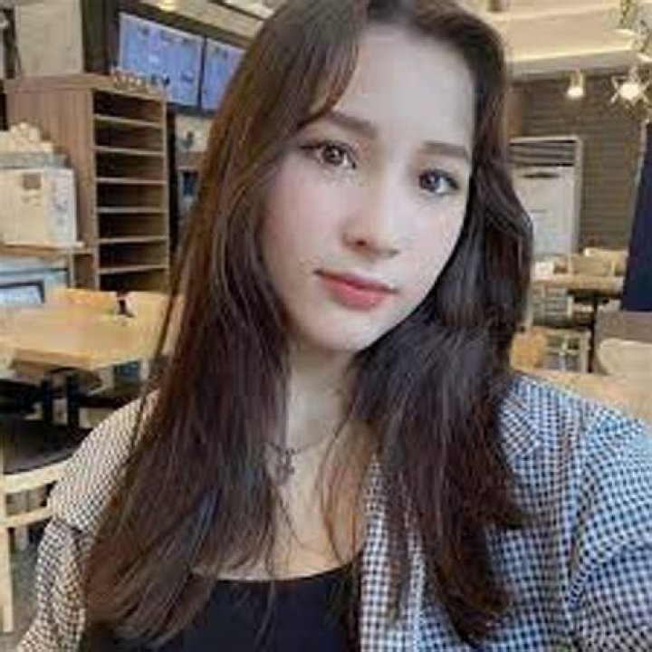 Lea Navvab Huening: The Rising Star in the Entertainment Industry