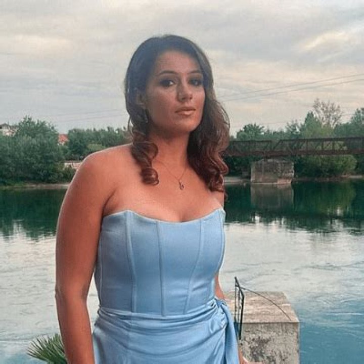 Leonarda Jonee: The Rising Star in the World of Entertainment