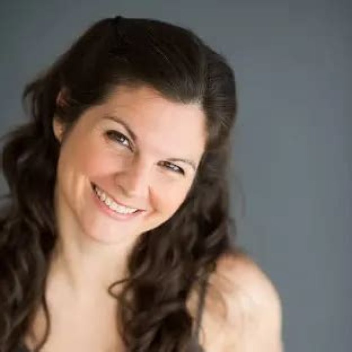Lisa Jakub Age: A Curious Look at the Actress's Youthful Journey