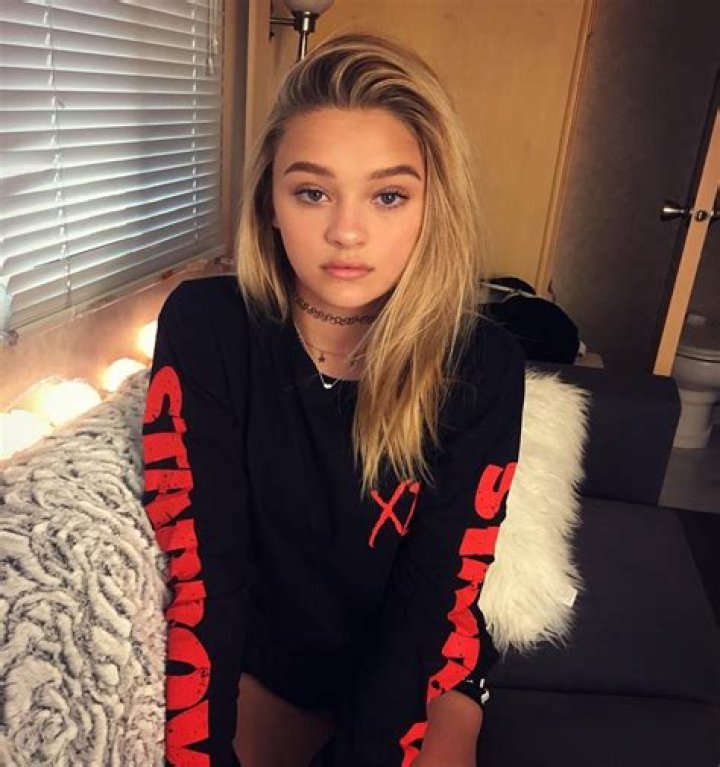 Lizzy Snapgod: The Rising Star in the World of Social Media