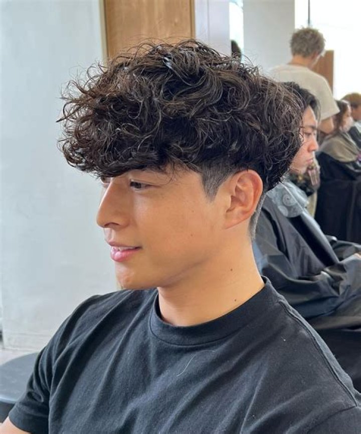 The Comprehensive Guide to Loose Perm Men: A Stylish Transformation