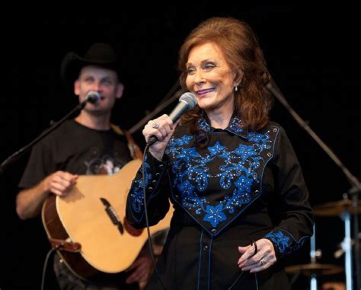 Loretta's in Oakwood: A Culinary Gem in the Heart of the Community