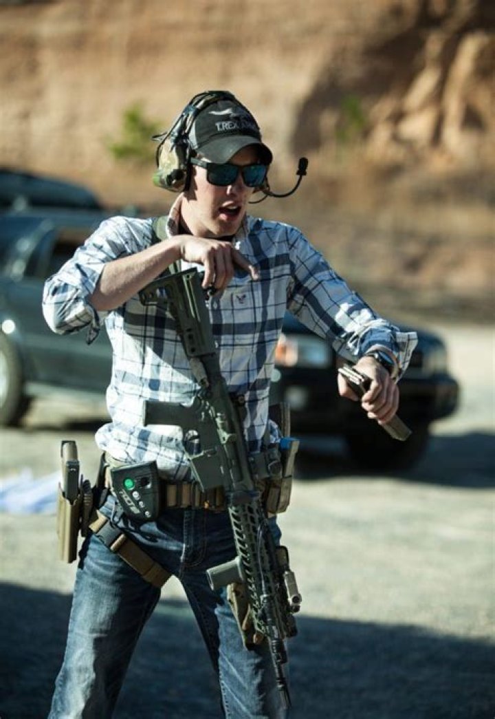 Lucas Botkin: The Rising Star in the World of Social Media and Entrepreneurship