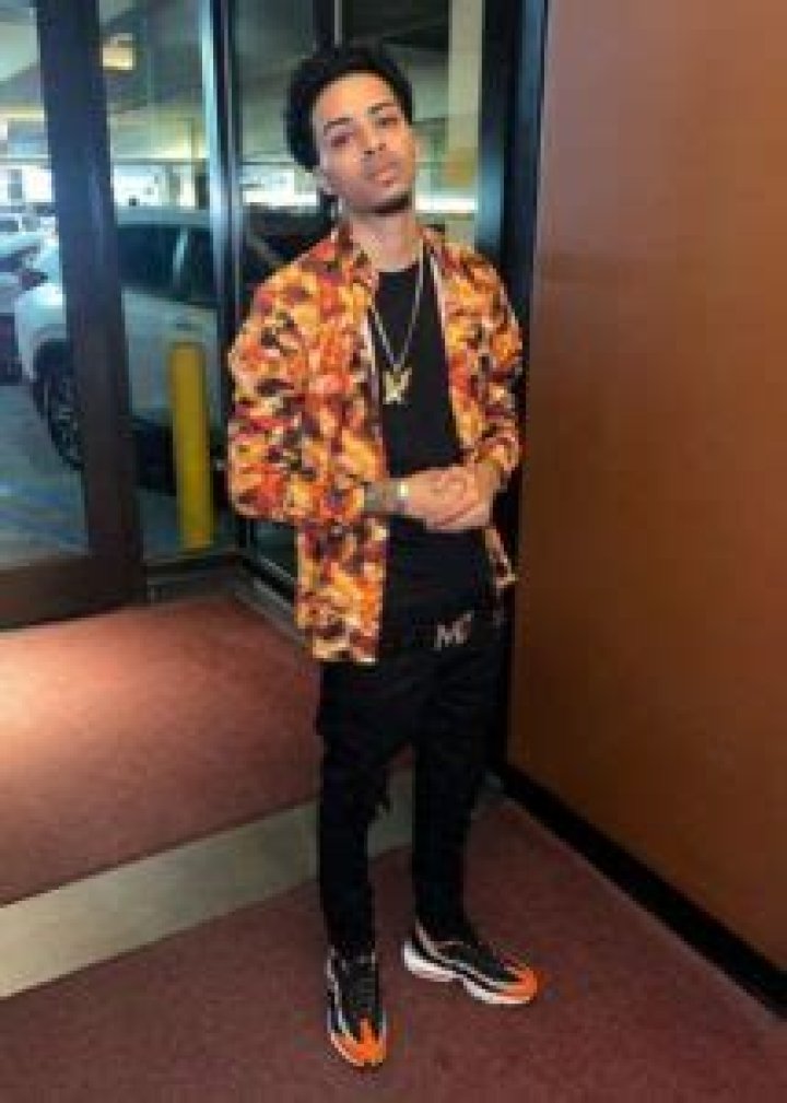 Lucas Coly's Height: Uncovering the Facts and Figures