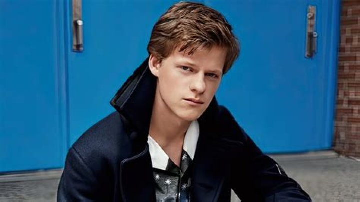 Exploring Lucas Hedges Height: Everything You Need to Know