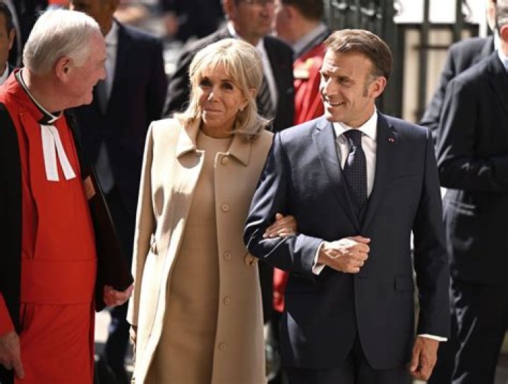 Unveiling the Story Behind Macron's Young Pictures