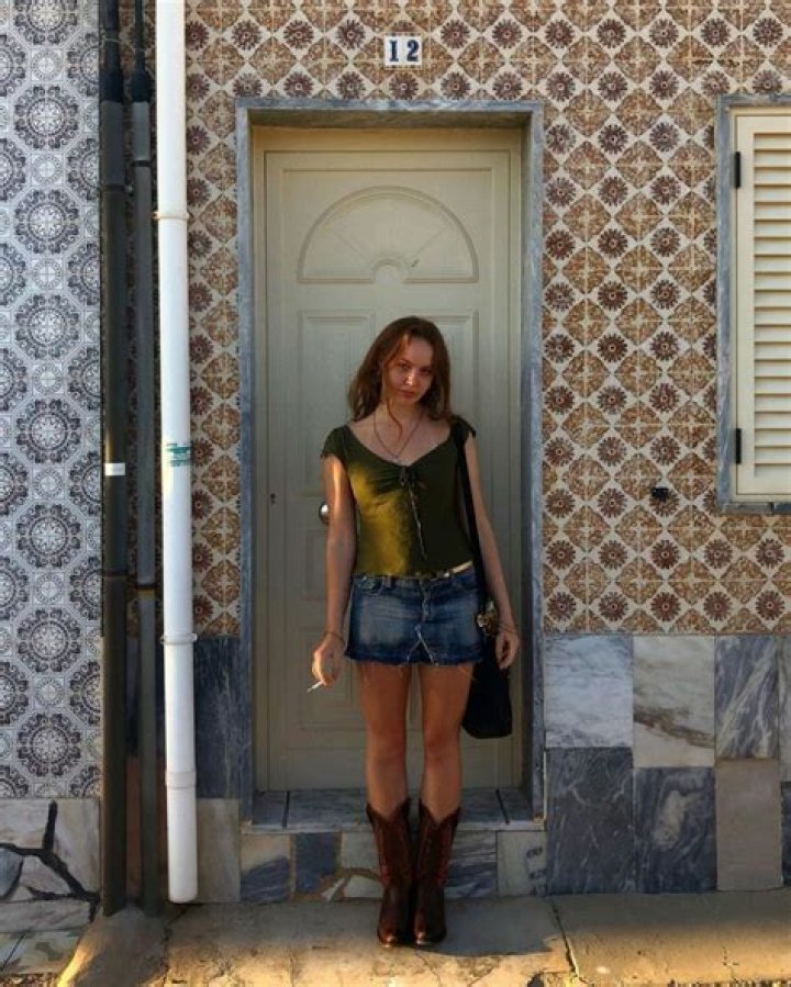 Manon McCrory-Lewis: A Rising Star in the Entertainment Industry