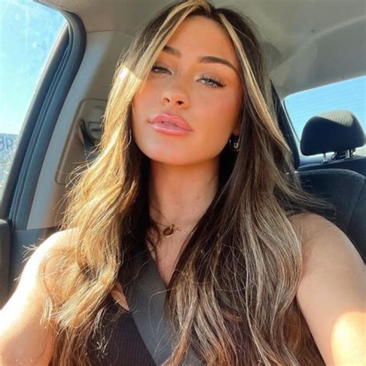 Discovering the Allure of McKinley Richardson OnlyFans