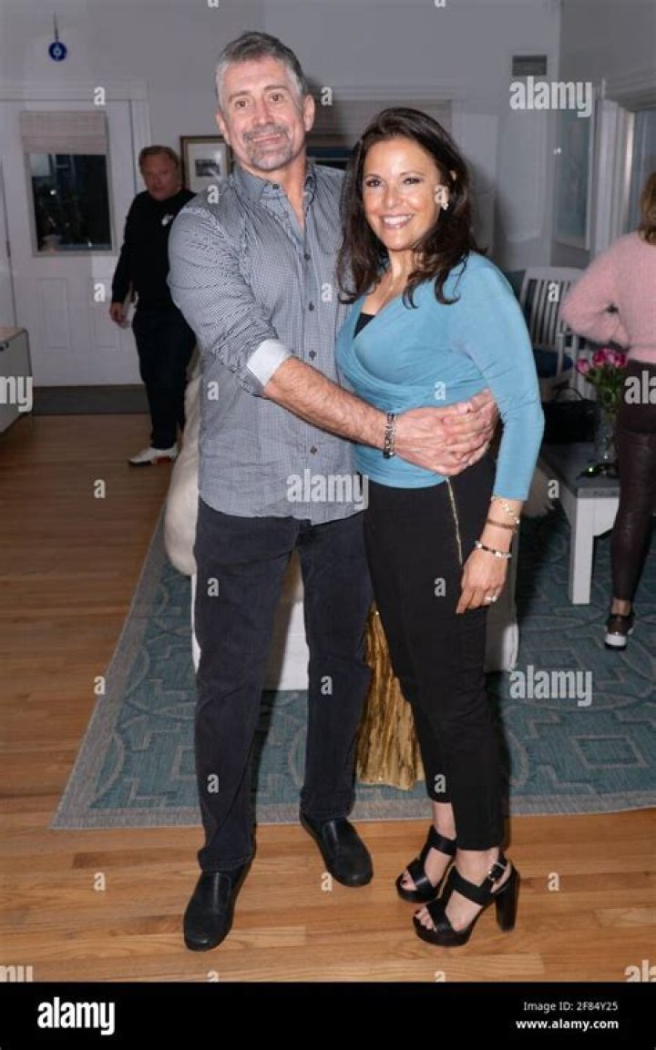 Mercedes Colwin's Age: A Comprehensive Guide