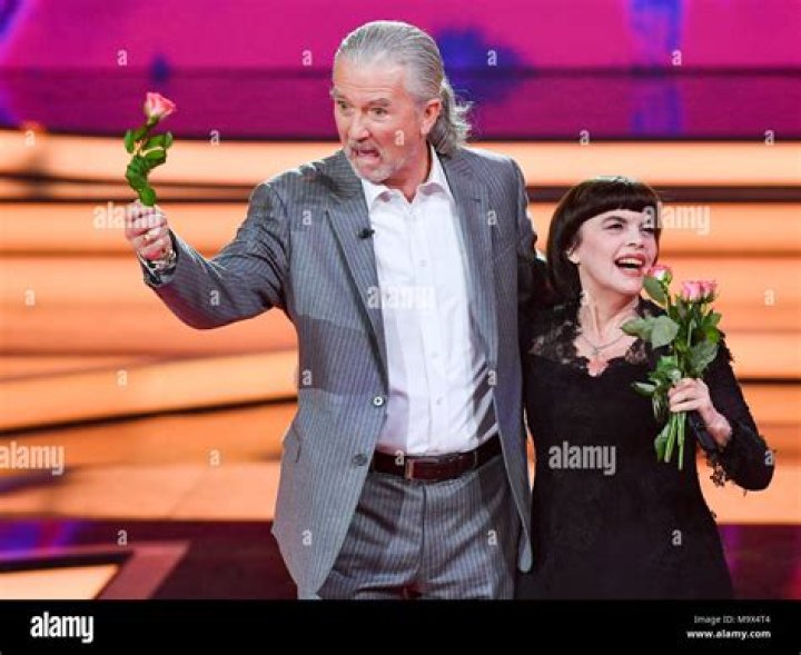 Mireille Mathieu's Partner: Unveiling the Mystery