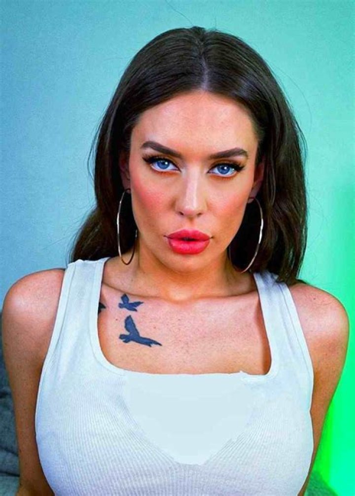 Exploring the Life and Career of Natasha Nixx: A Rising Star in the Adult Entertainment Industry