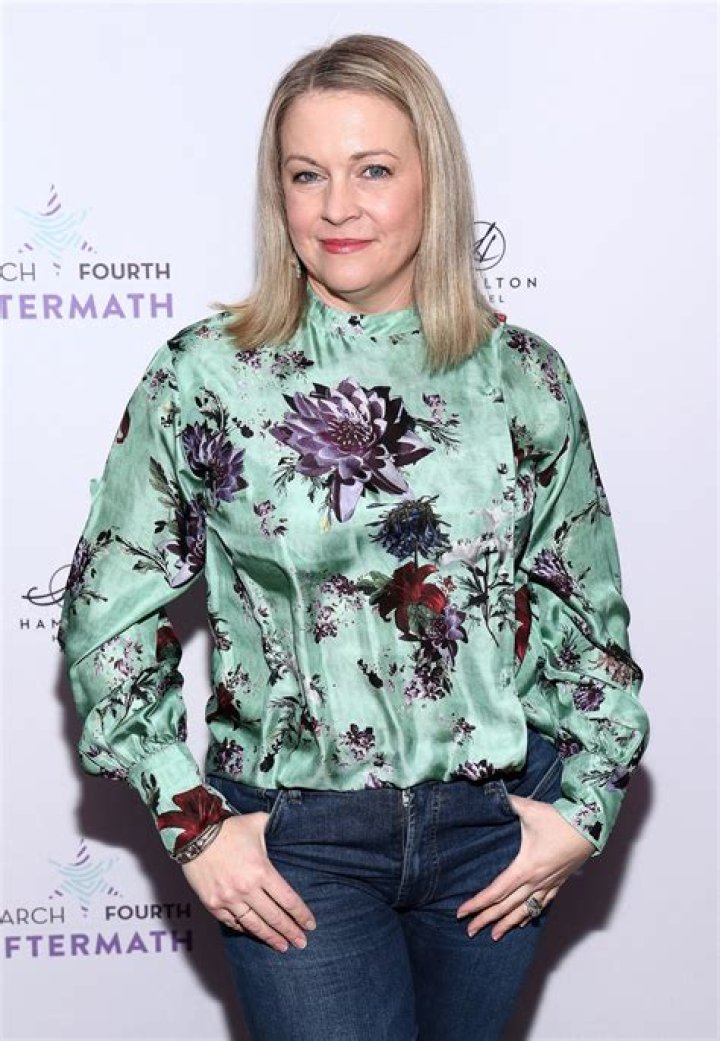 Unveiling the Net Worth of Melissa Joan Hart: A Journey Through Her Career and Success