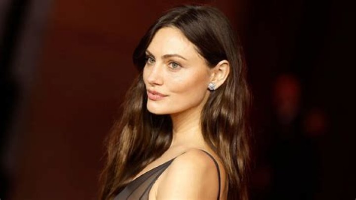 Phoebe Tonkin Engaged: A New Chapter in Love