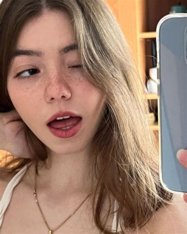 Plumpy Mage Story: A Fantasy Journey into the Unknown