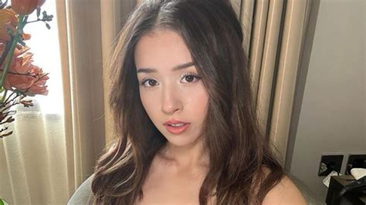 Exploring the Controversy: Pokimane Naked - A Deep Dive into the Reality Behind the Rumors