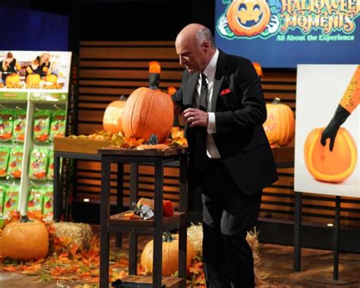 Revolutionizing Pumpkin Carving: Everything You Need to Know About the Pumpkin Glove Scraper