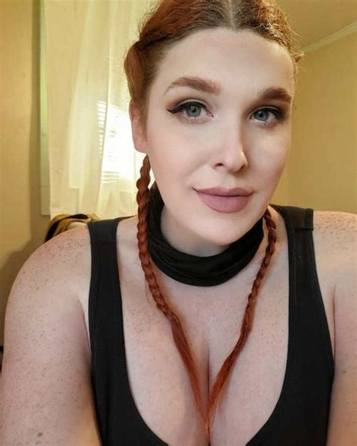 Rachel Mayrose: Rising Star in the Entertainment Industry