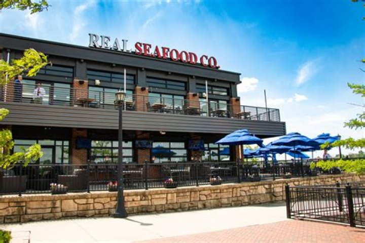 Real Seafood in Bay City, Michigan: A Culinary Adventure