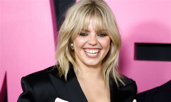 Renee Rapp: The Rising Star with a Sexy Allure