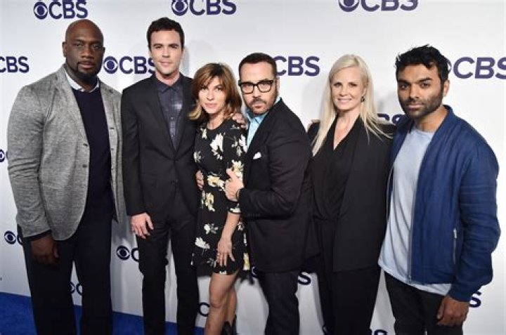 Richard T. Jones Height: A Closer Look at the Life and Career of the Versatile Actor