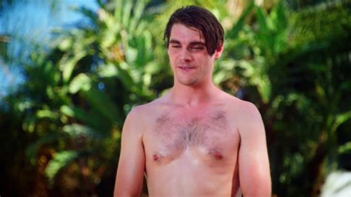 RJ Mitte Shirtless: The Story Behind the Viral Moment