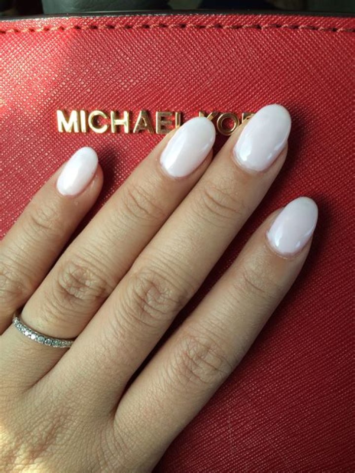 Round Acrylic Nails: The Ultimate Guide for Stylish and Comfortable Nails