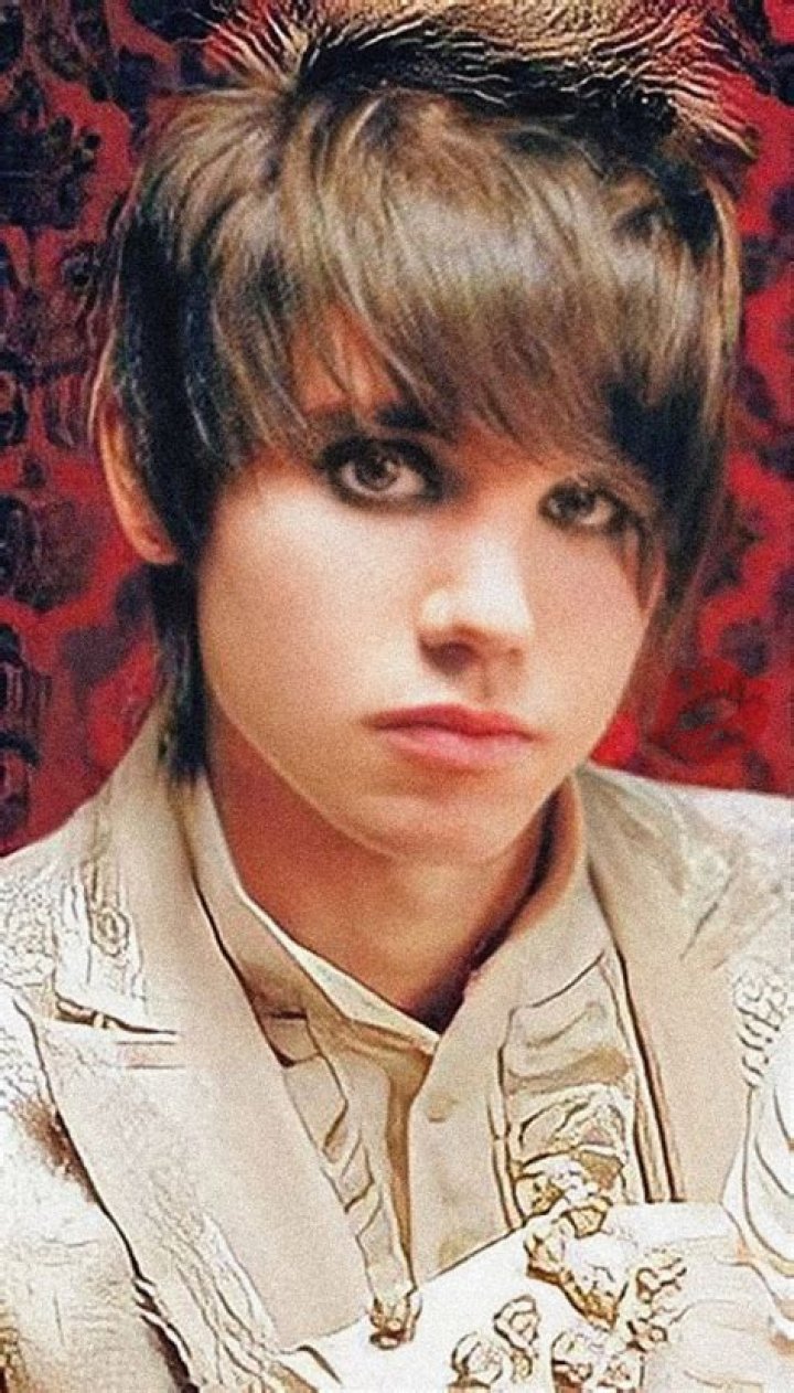 Exploring the Life and Career of Ryan Ross: A Musical Journey