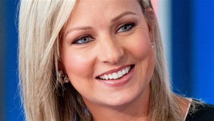 Intriguing Photos of Sandra Smith's Captivating Blue Eyes