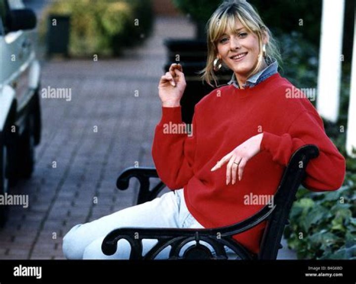 Sarah Lancashire Smoking: A Comprehensive Look at the Actress's Life, Career, and Controversies