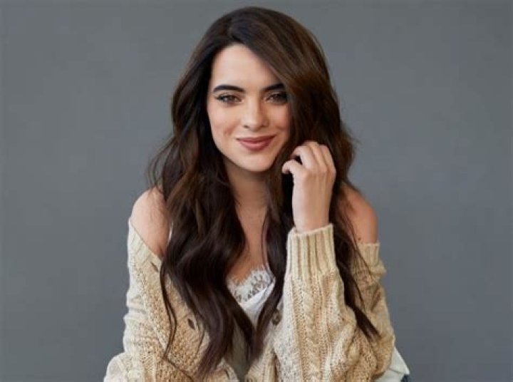 Scarlet Gruber: The Rising Star of Latin American Cinema