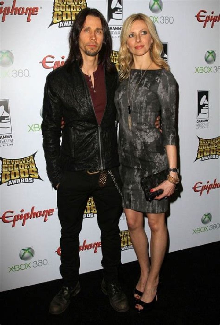 Selena Frank: The Rising Star of Pop Music