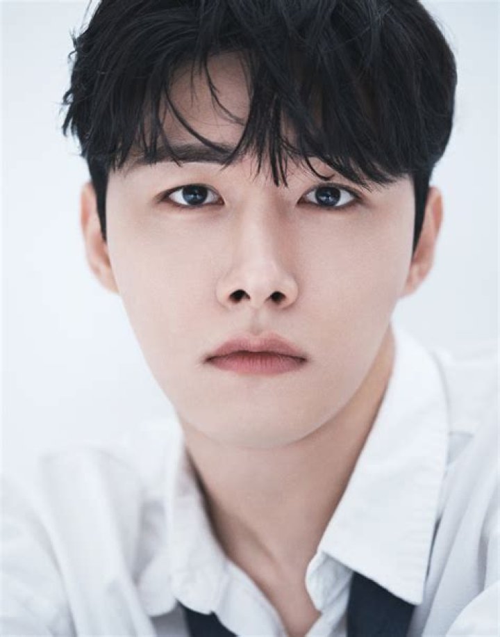 SEO Ji-Hoon: The Rise of a K-Pop Superstar