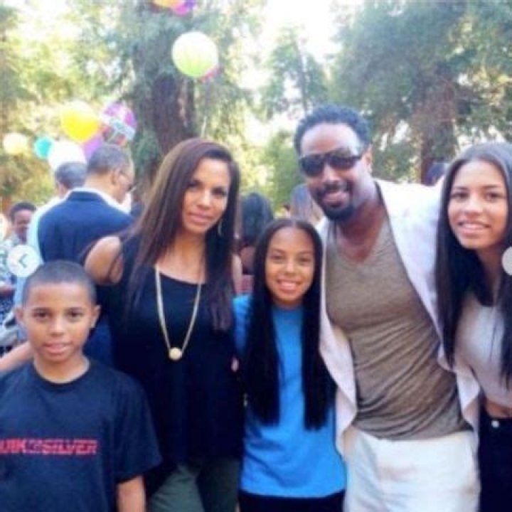 Shawn Wayans: A Glimpse into His Life with Wife and Kids