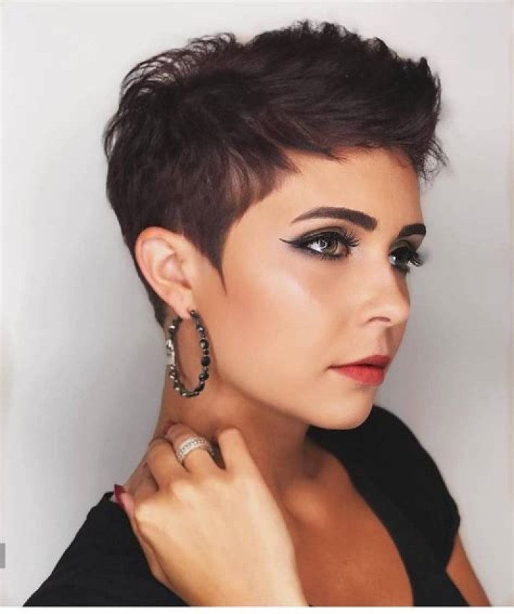 Short Hair Hairstyles for Women: The Ultimate Guide to Chic and Stylish Looks