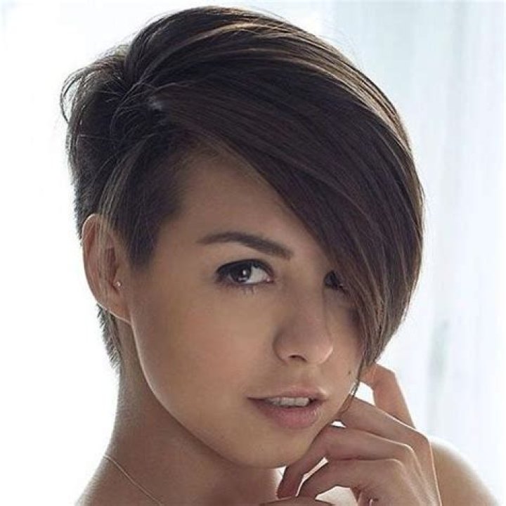 Stylish Short Hairstyles with One Side Shaved: The Ultimate Guide
