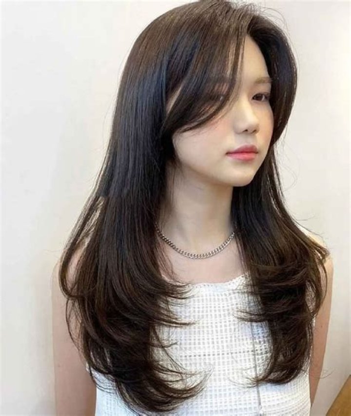 Side by Side Bangs: The Ultimate Guide to This Trendy Hairstyle
