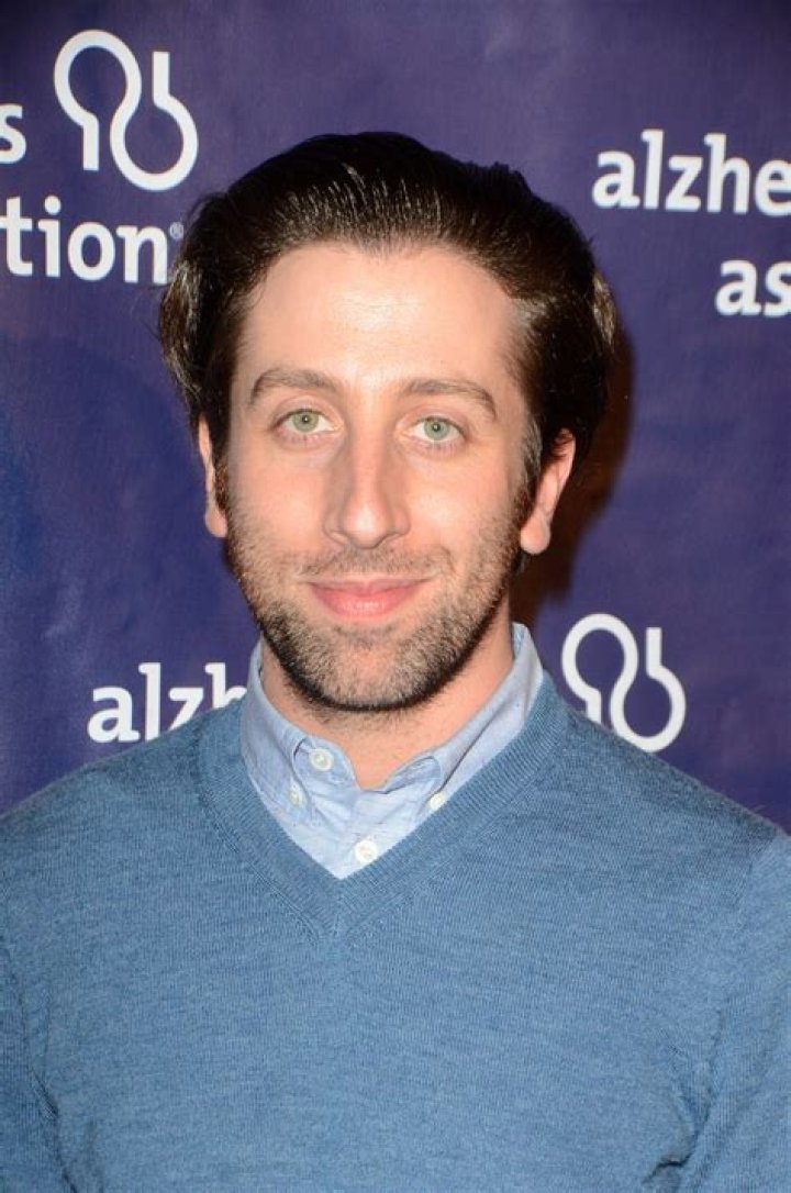 Simon Helberg: Battling Parkinson's with Grace